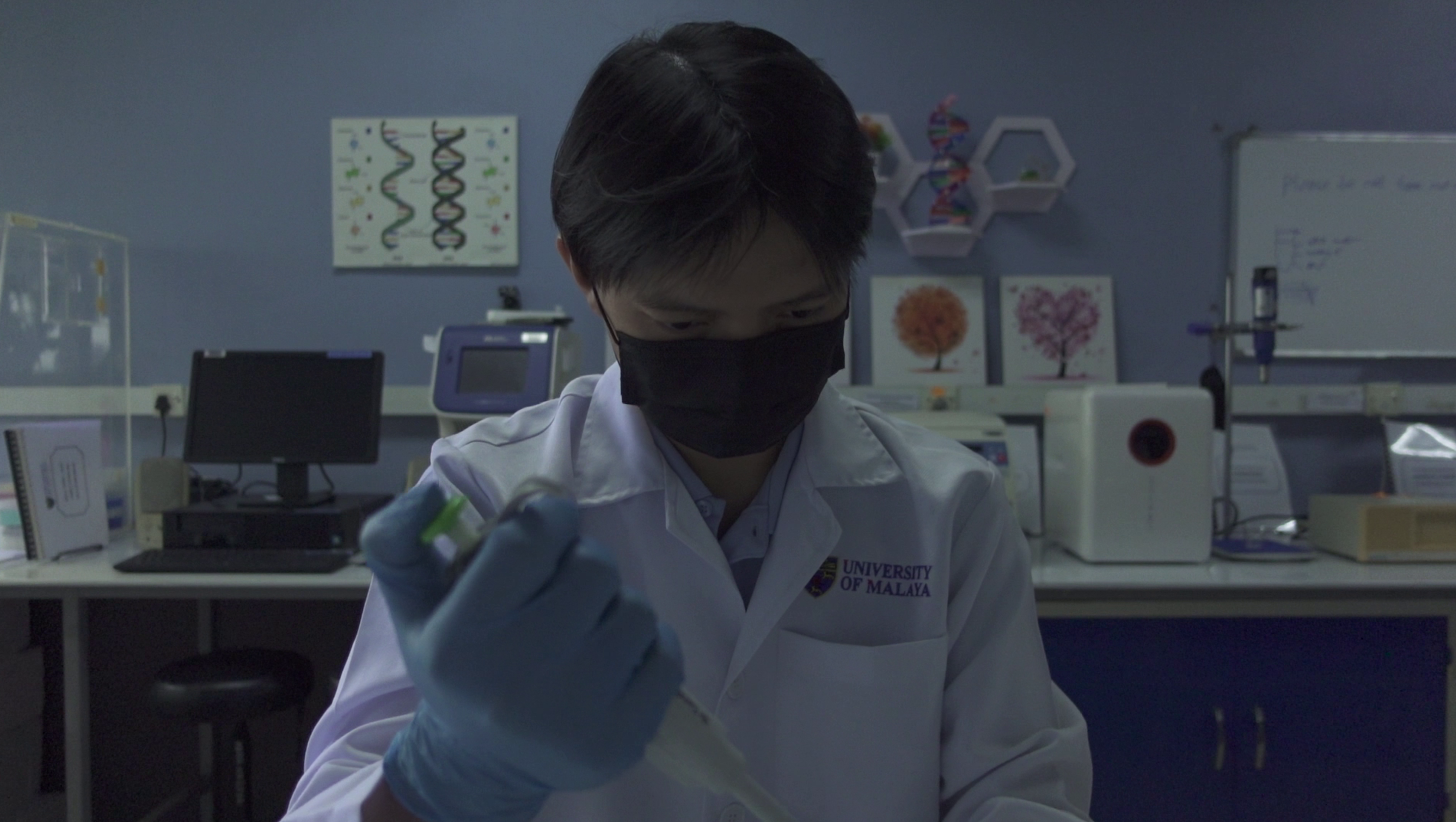 Ardie Barry Sailis during laboratory research